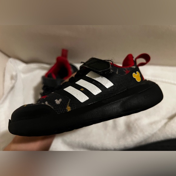 Boy's Shoes adidas Kids Fortarun 2.0 Mickey Mouse Elastic Size 7K - Picture 2 of 16
